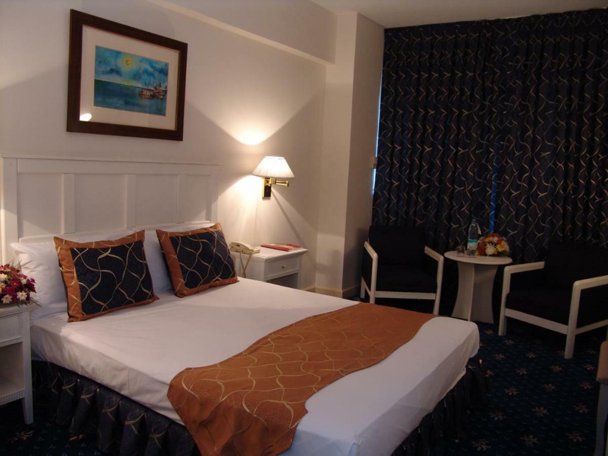 Le Grande Plaza Hotel Taskent Exterior foto